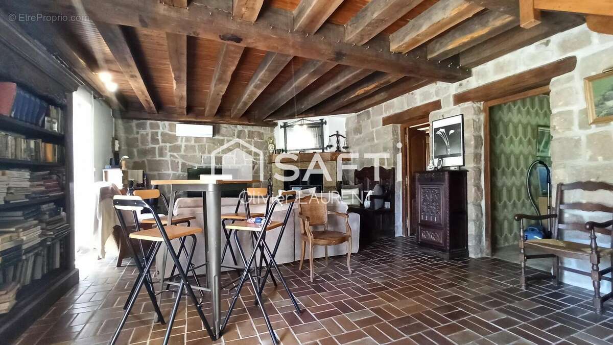 Maison 213 m² à Trevou-Treguignec  - photo 7