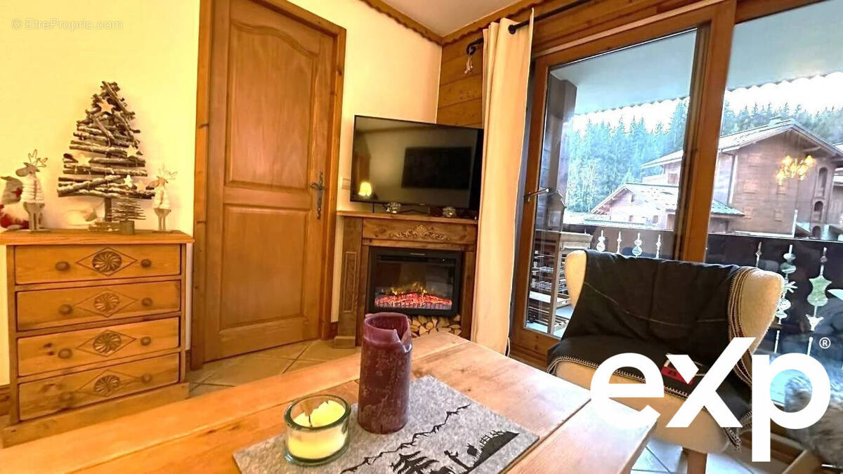 Appartement à MORILLON