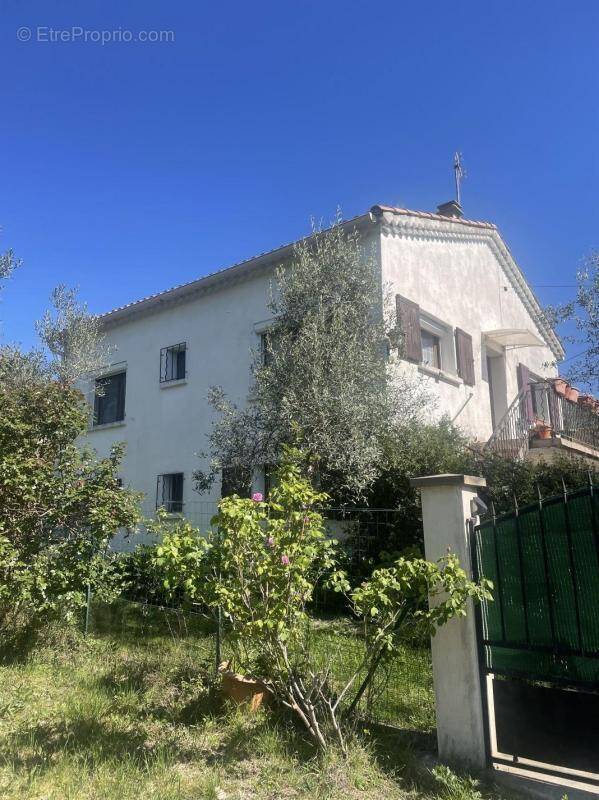 Maison à LES MAGES