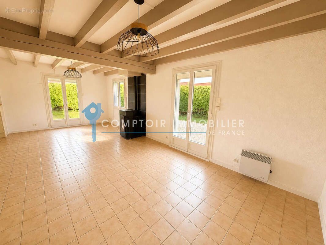 Maison familiale T7 sur la commune de  Montferrat - photo 7