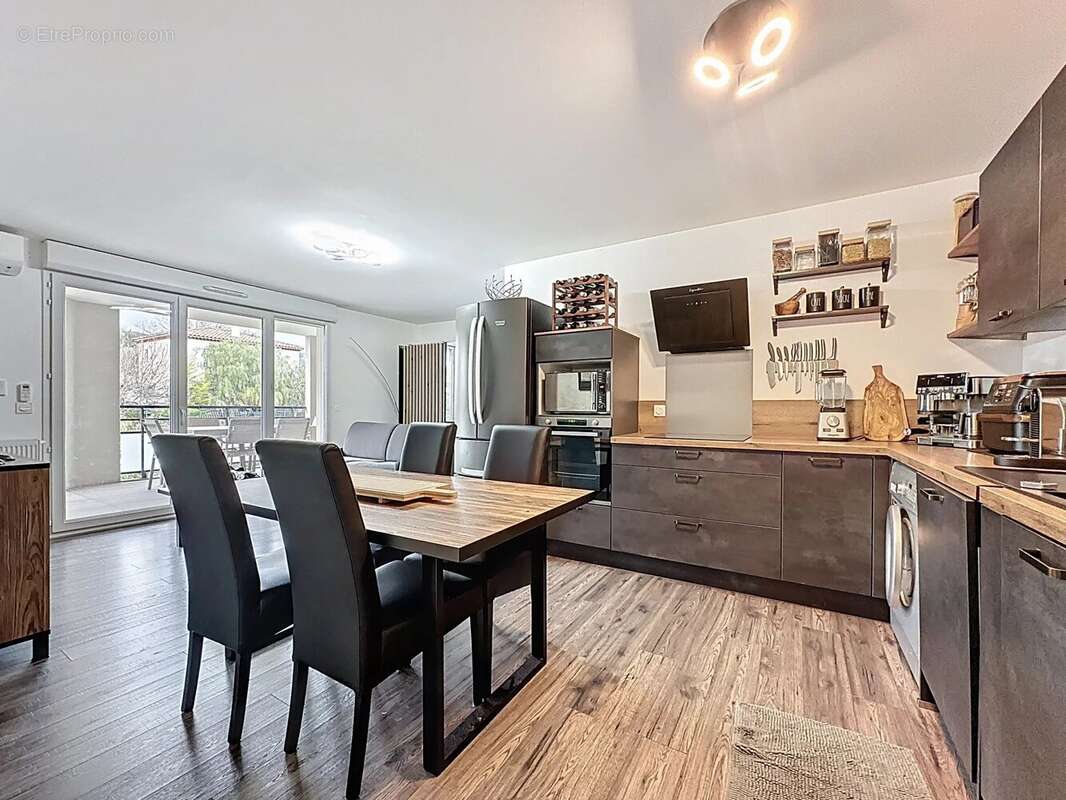 Appartement à VENCE