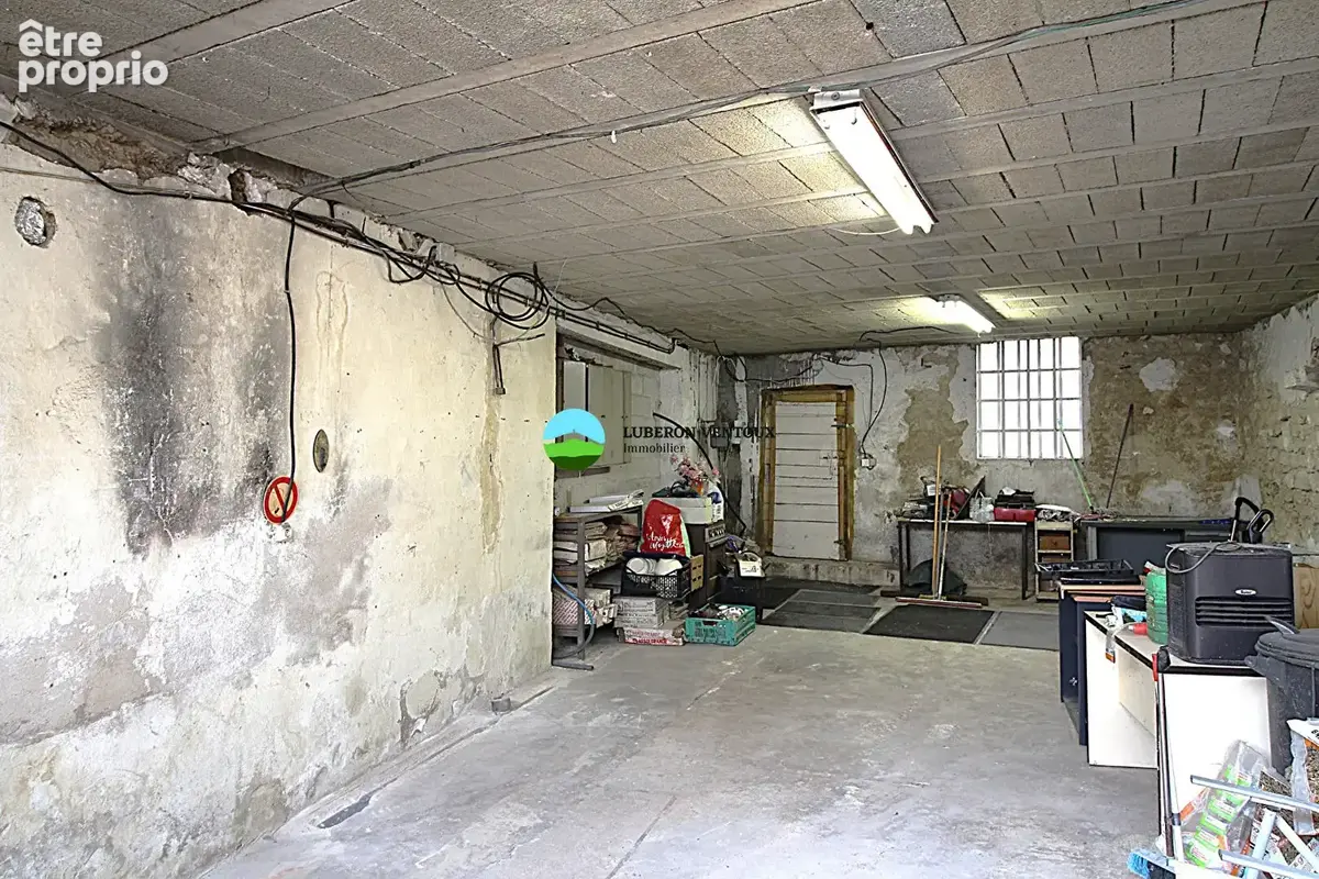 Maison de ville Carpentras 127 m2, petite cour , grand garage possibilité deux habitations - photo 17
