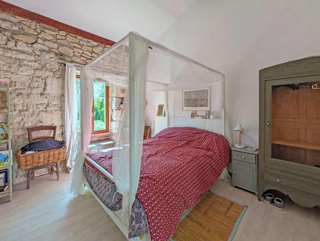 Maison à MONBAHUS