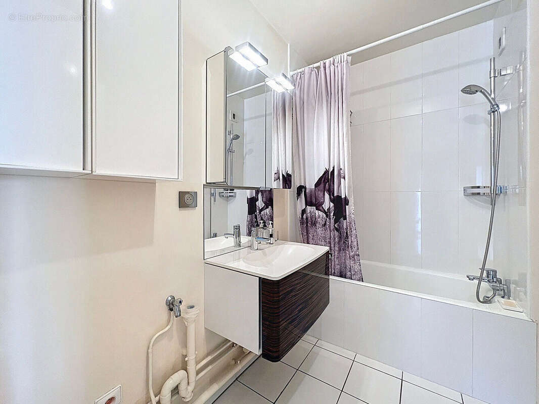 Appartement à SURESNES