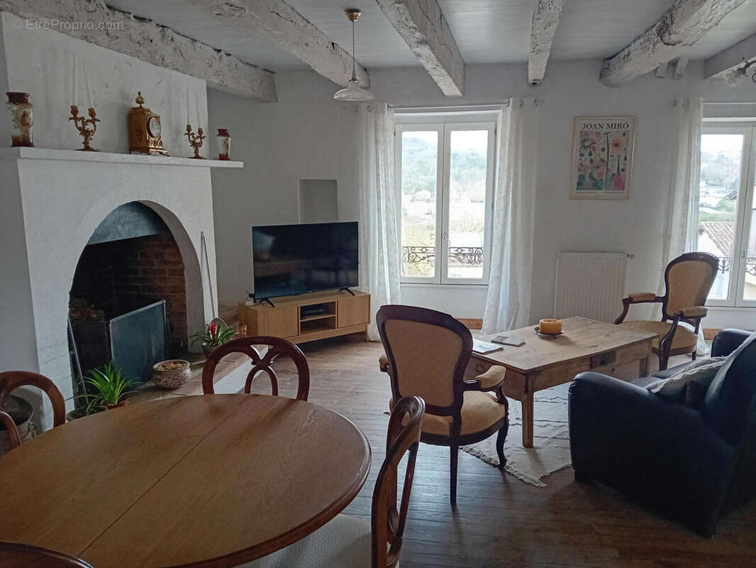 Salon  - Maison à CAHORS