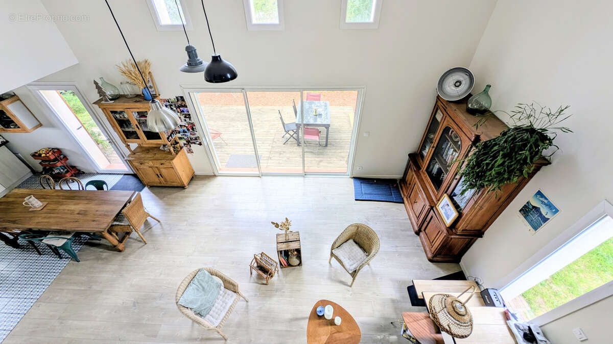 Maison à SAINT-GENIS-DES-FONTAINES