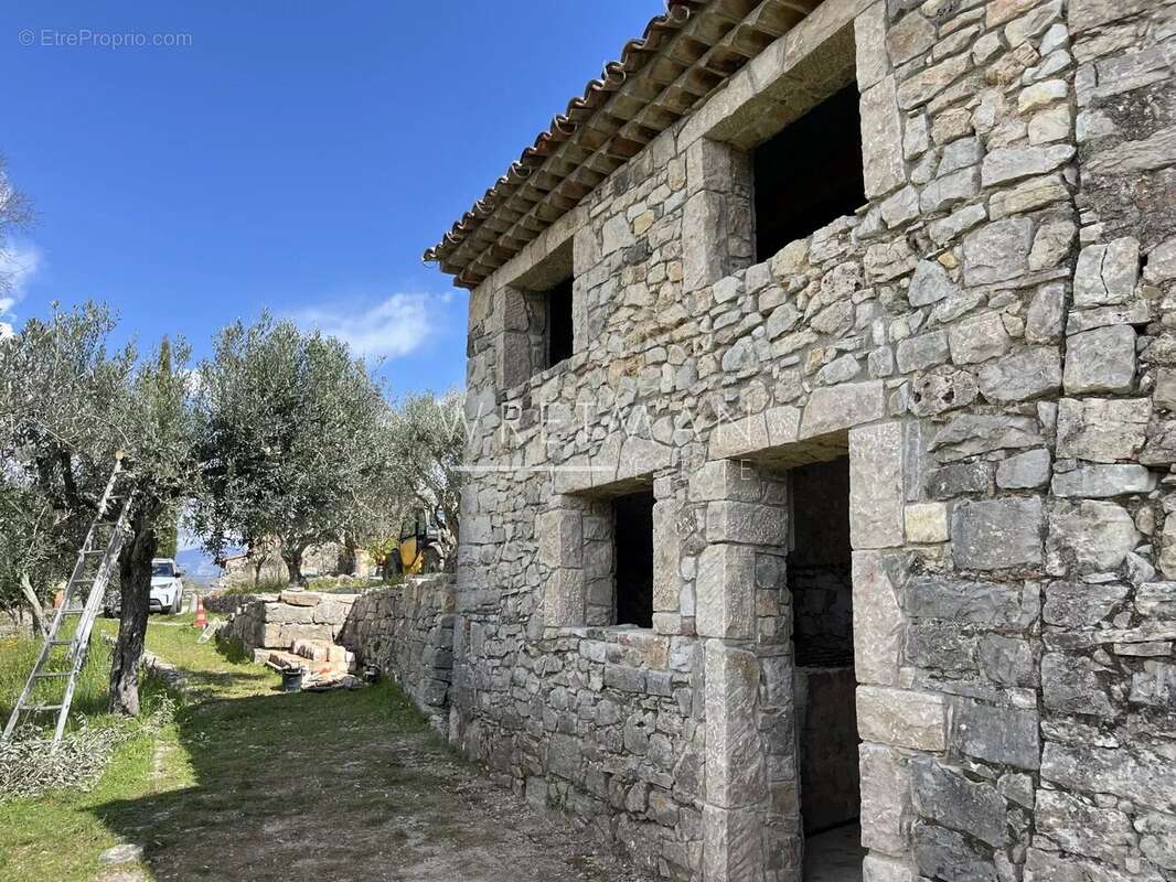 Maison à FAYENCE