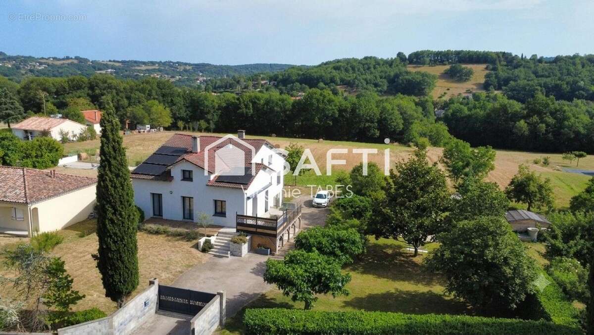 Photo 2 - Maison à CASTRES