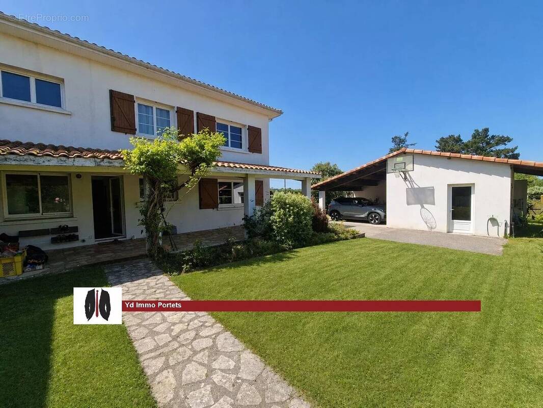 Maison à ARBANATS