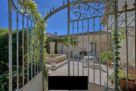 Maison à AIGUES-VIVES