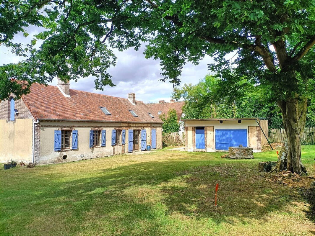 Maison à MONTIGNY-SUR-AVRE
