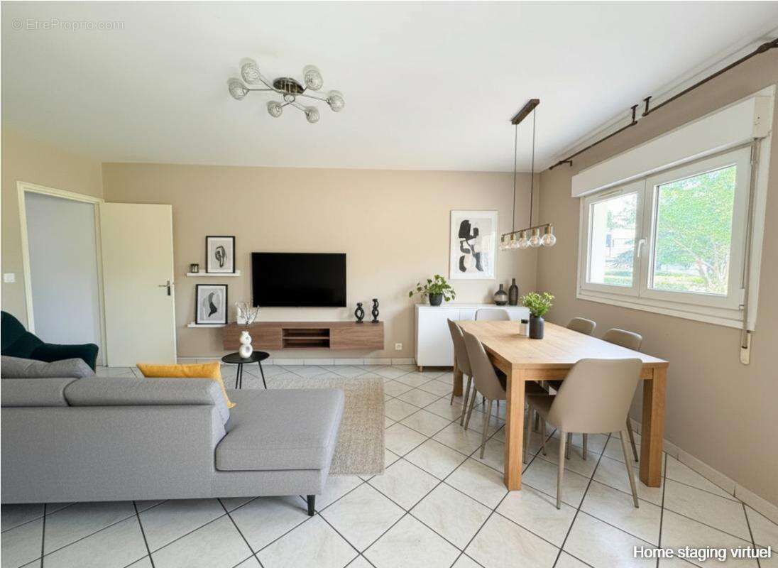 Appartement à BEAUZELLE