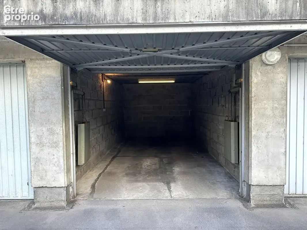 Exclusivite - a vendre - annecy centre - garage ferme 16,36m² - rue eugene verdun - photo 2