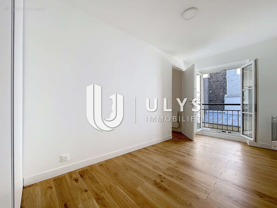 Appartement à PARIS-10E