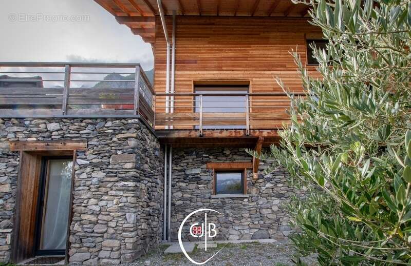 Maison à ALBERTVILLE