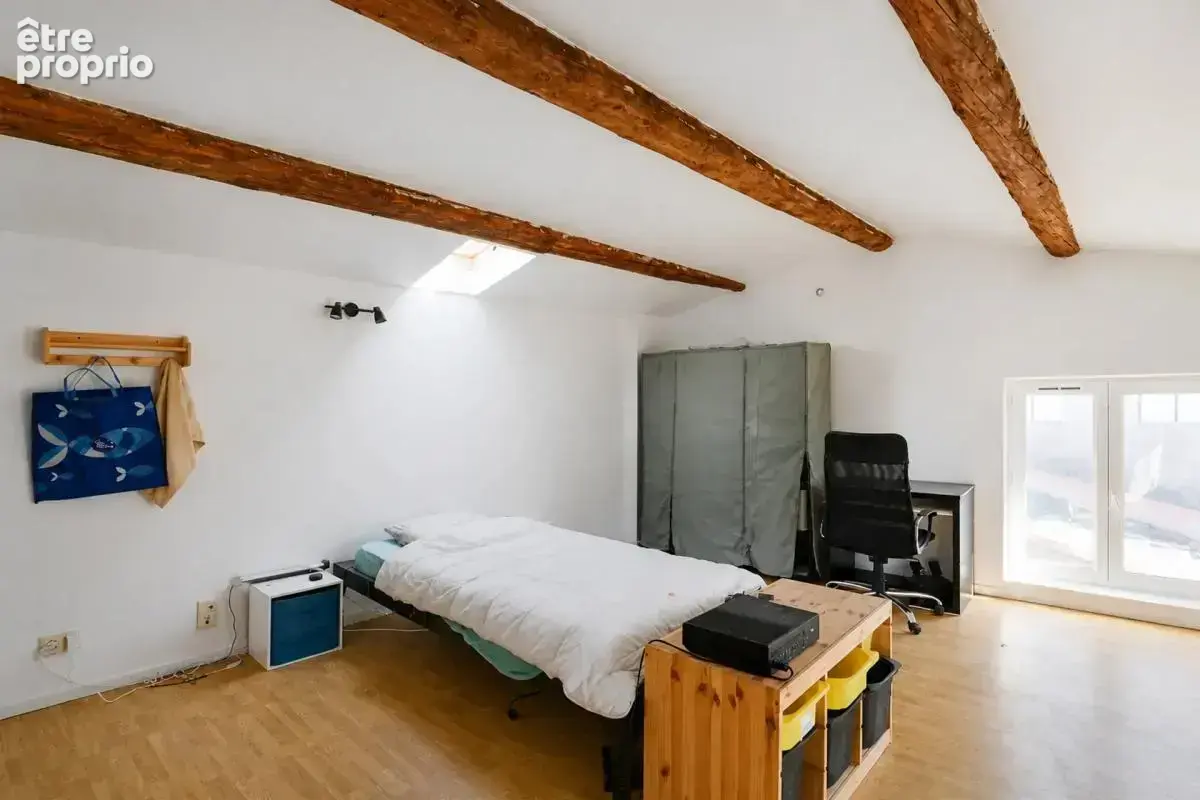 Immeuble de 7 pièces de 132 m² à Saint-Ambroix - photo 3