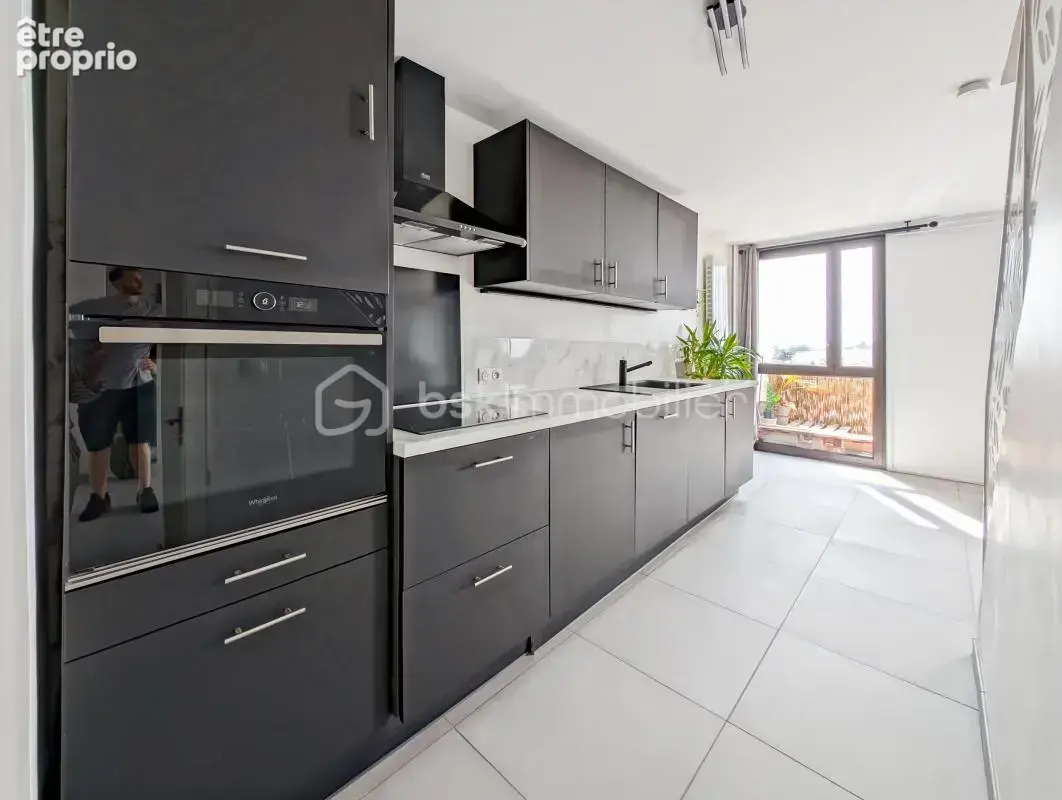 Superbe duplex champigny centre proche futur metro 15 avec parking balcon et cave - photo 3