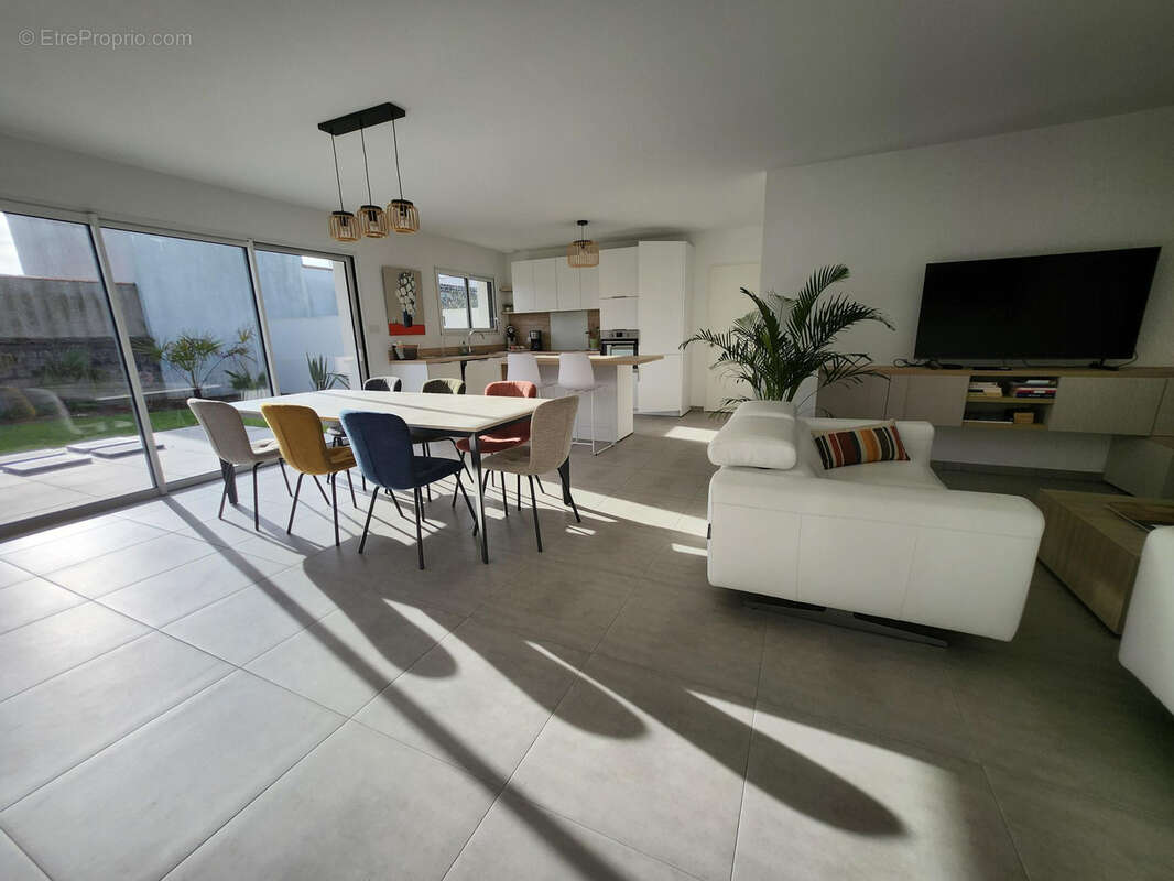 Maison à SAINT-HILAIRE-DE-RIEZ