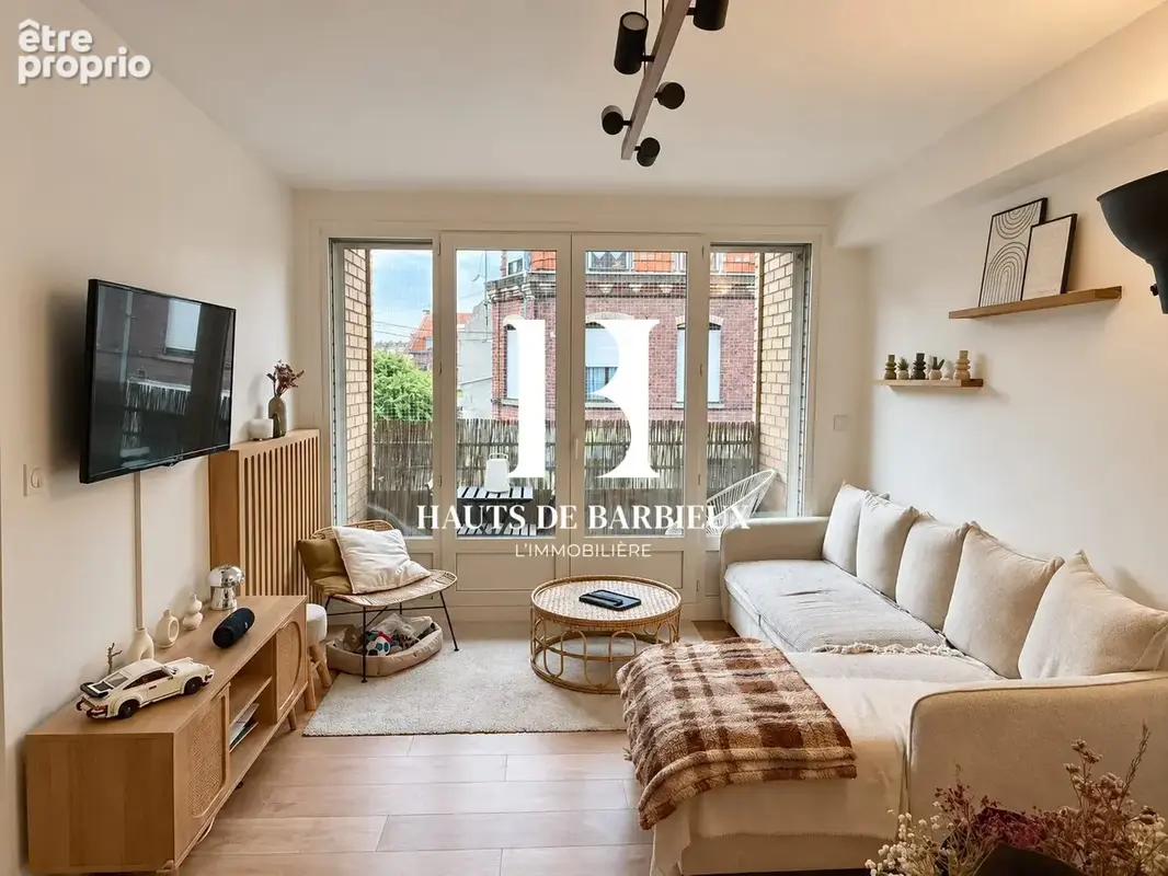 Salon - Appartement à LA MADELEINE