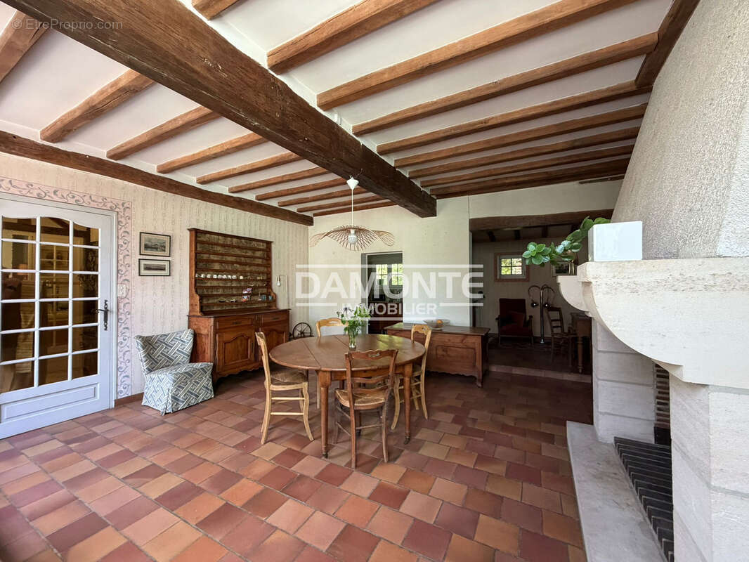 NOUVEAUTE- Propriété de T7 - photo 4