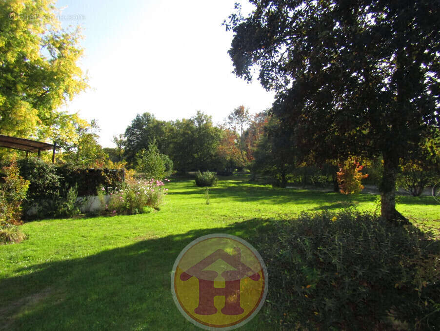 Maison à MAISONNAIS-SUR-TARDOIRE