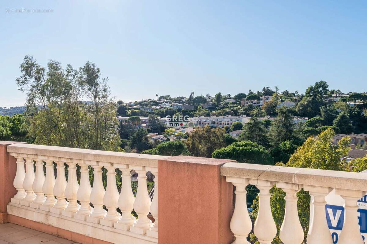 Appartement à VILLENEUVE-LOUBET