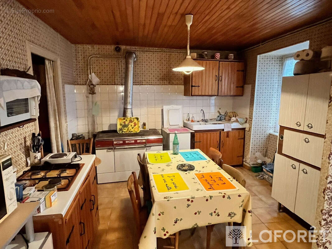 Maison à LAVOUTE-CHILHAC