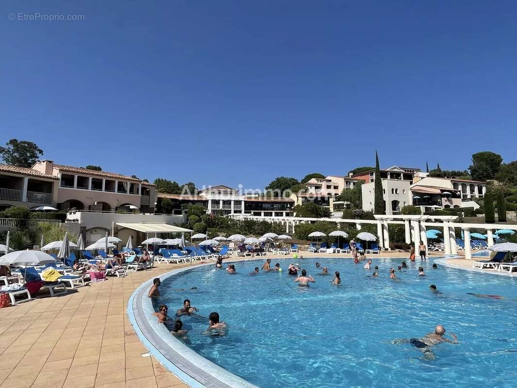 Appartement à GRIMAUD