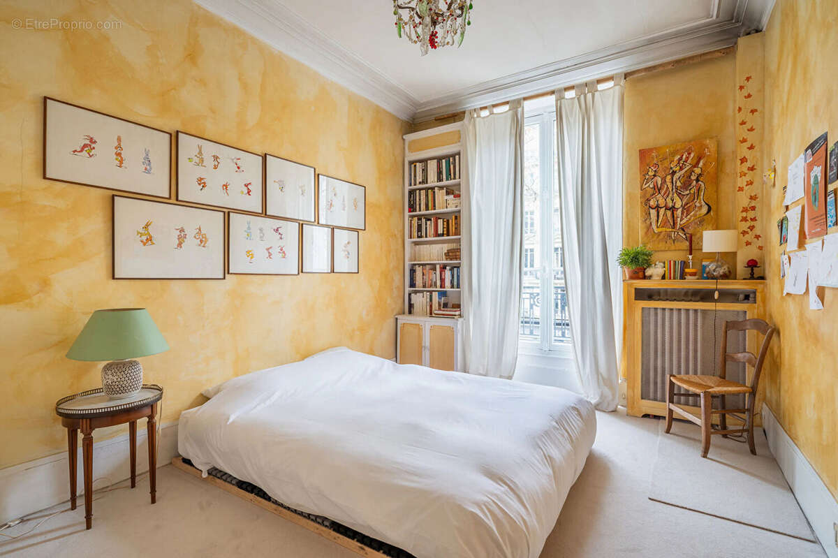 Appartement à PARIS-11E
