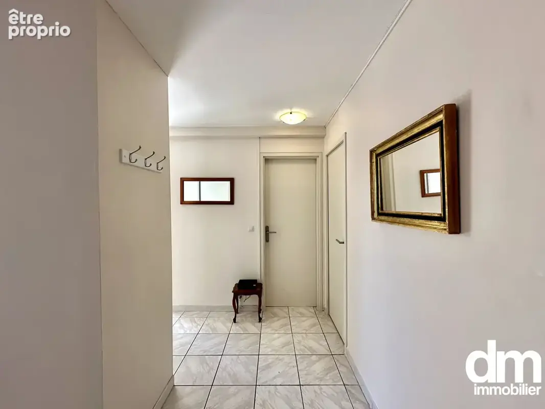 Appartement Martigues 5 pièce(s) 94.37 m2 - photo 2