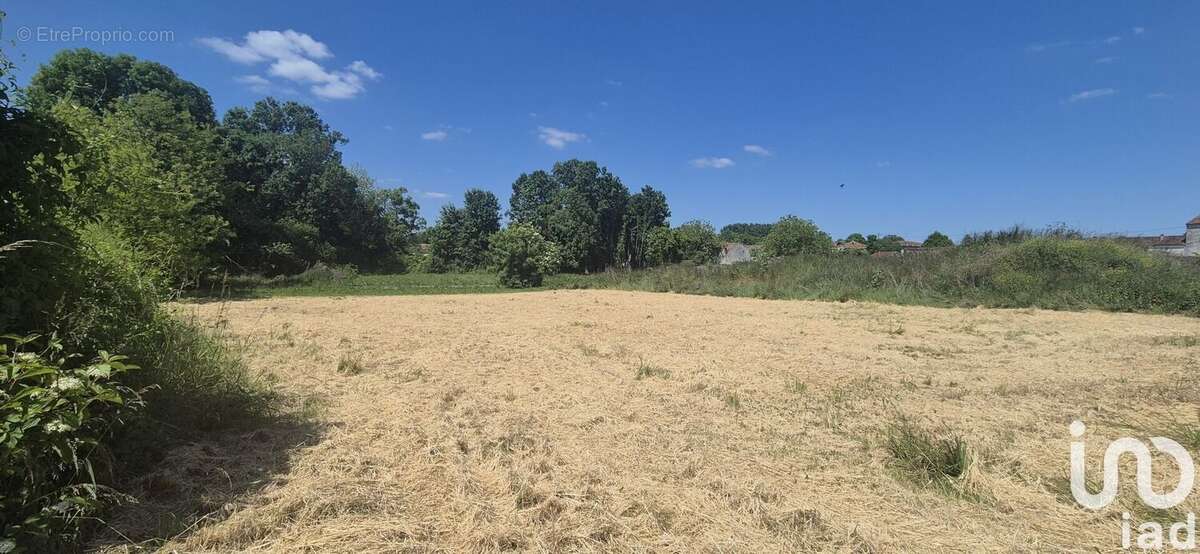 Photo 2 - Terrain à VARAIZE