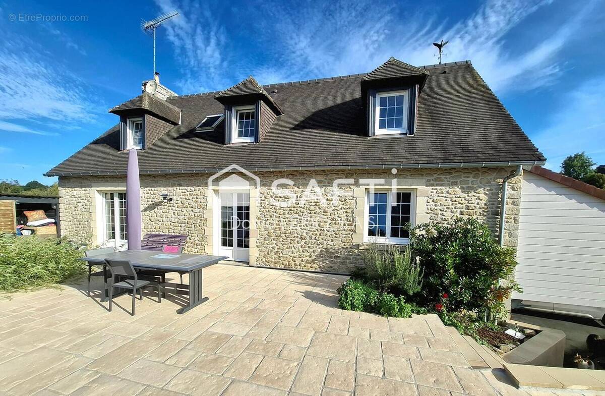 Photo 1 - Maison à CANISY