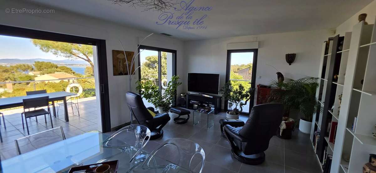 Maison à HYERES