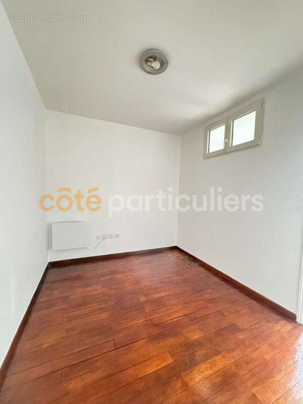 Appartement à AUBERVILLIERS
