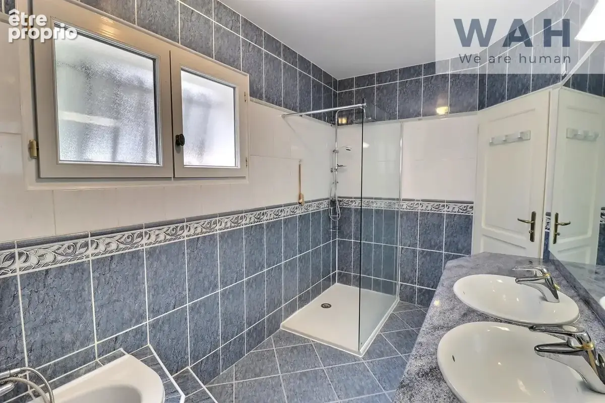 VENTE MAISON 5 P 158 m2 avec piscine + dépendance de 47 m2 à - photo 13