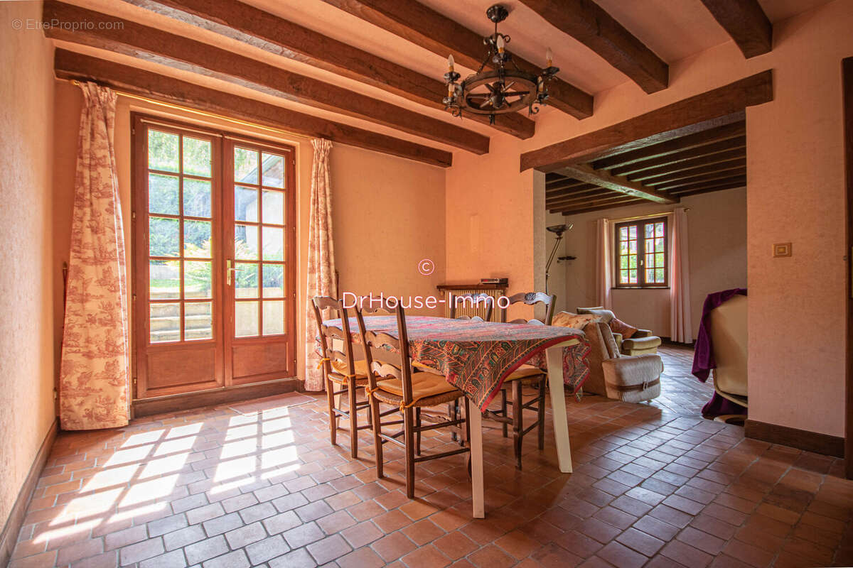 Maison 217 m² à Auffreville-Brasseuil  - photo 6