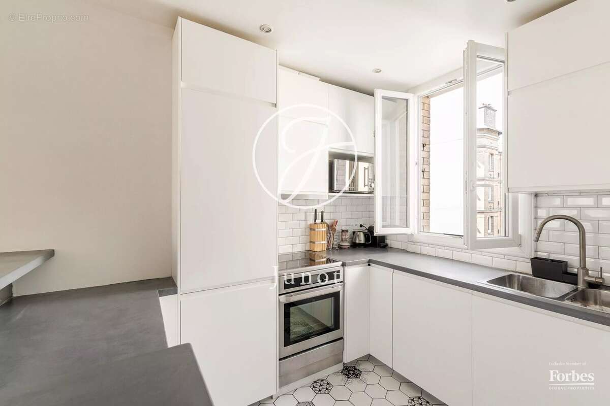 Appartement à PARIS-18E