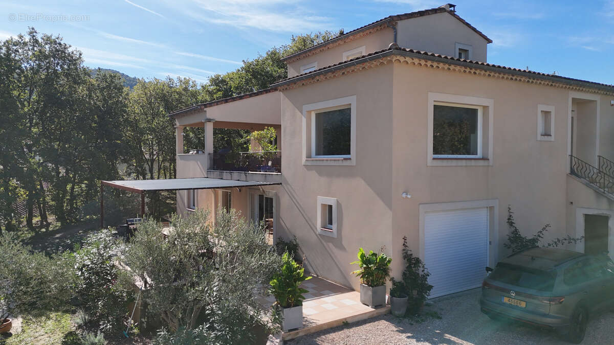 Maison à MALAUCENE