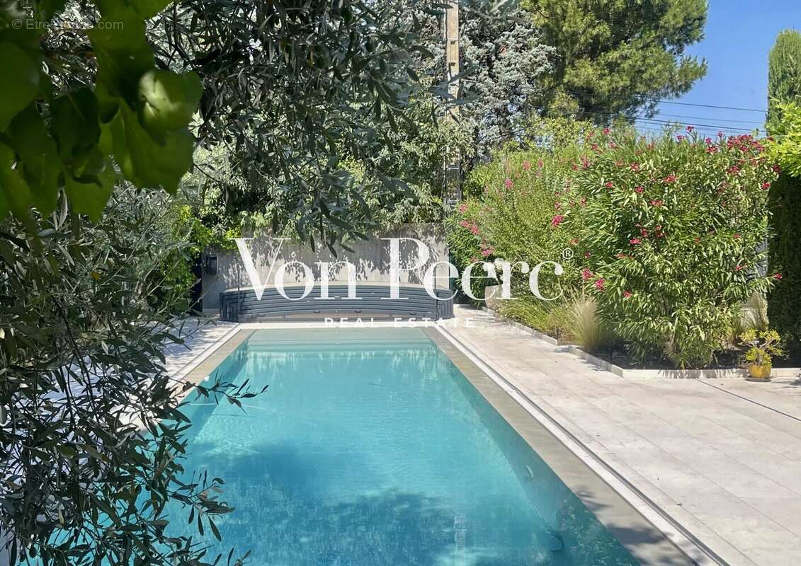 Maison contemporaine de plain pied à Saint Rémy de Provence - photo 3
