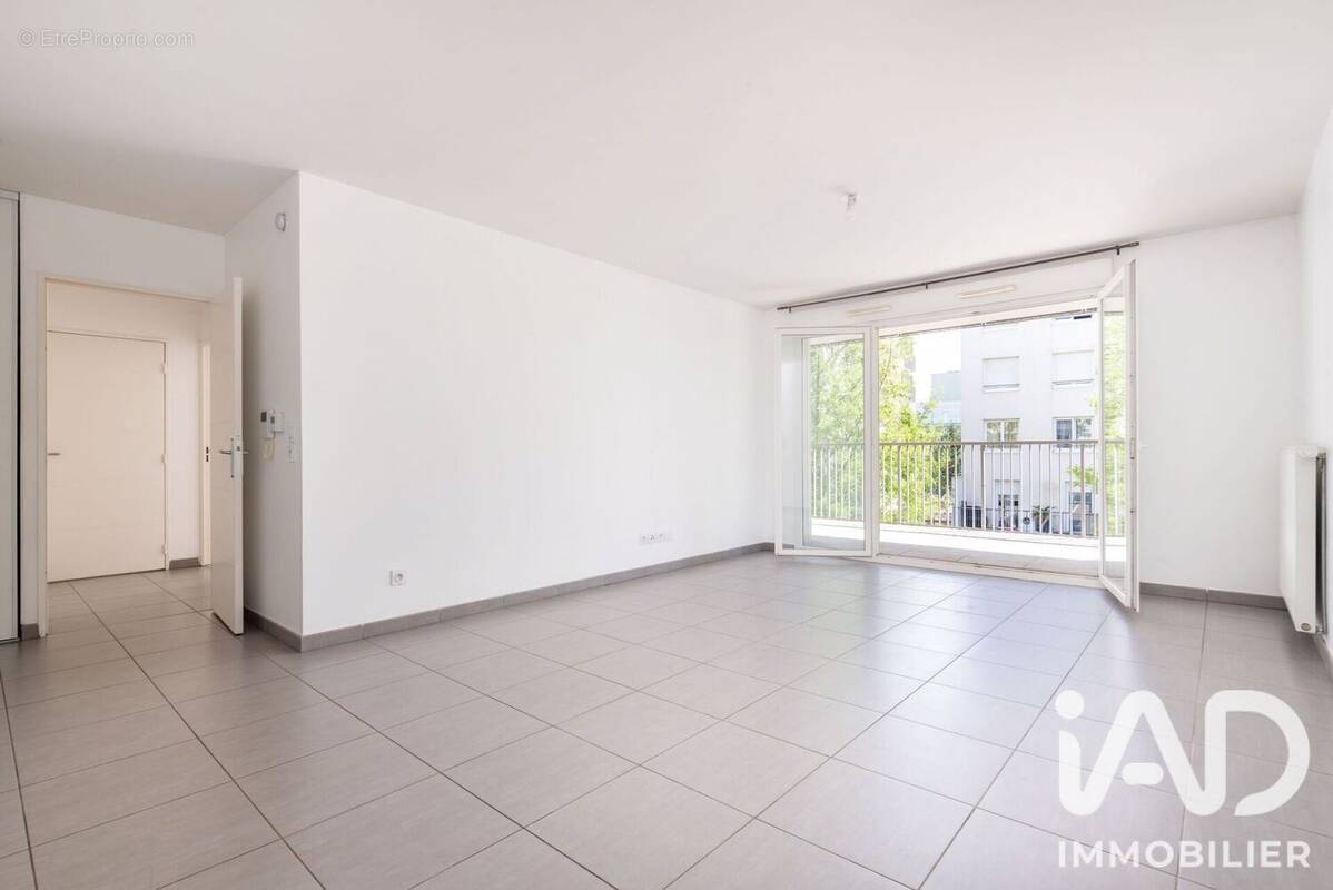 Photo 1 - Appartement à VILLEURBANNE