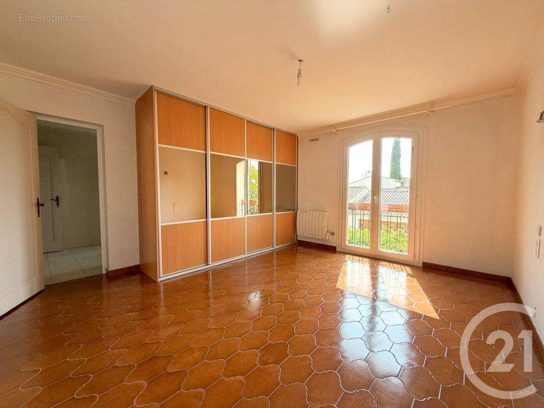 Maison 180 m² à Lattes  - photo 8