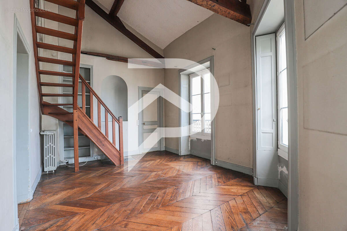 Appartement à PARIS-5E