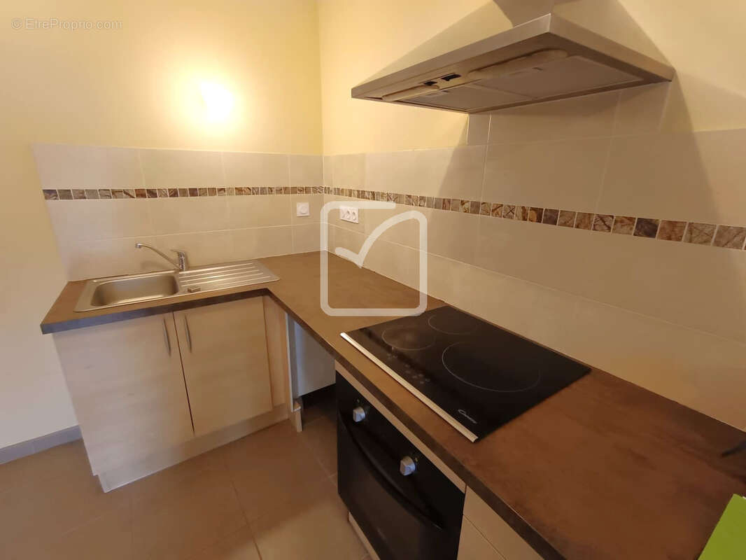 Appartement à SAINT-MAURICE-D'IBIE
