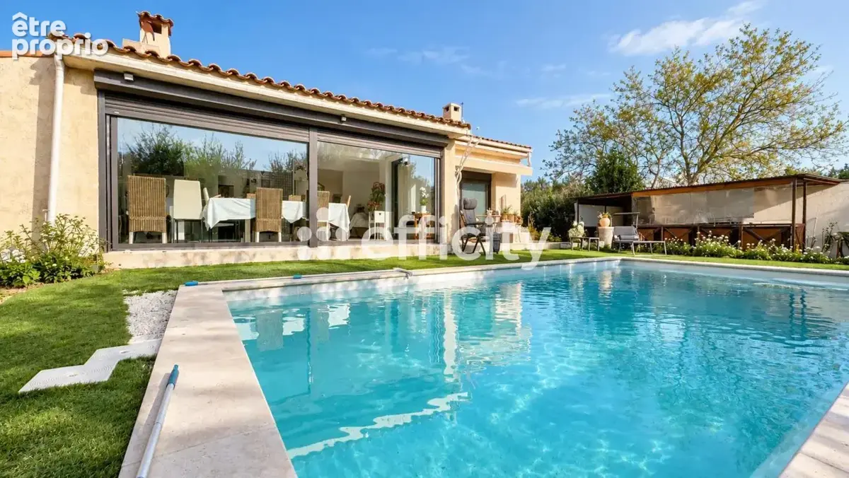 Maison à MOUGINS