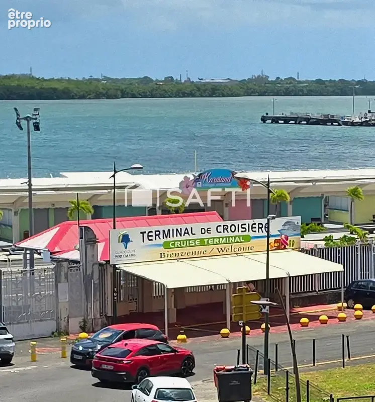 Photo 1 - Commerce à POINTE-A-PITRE