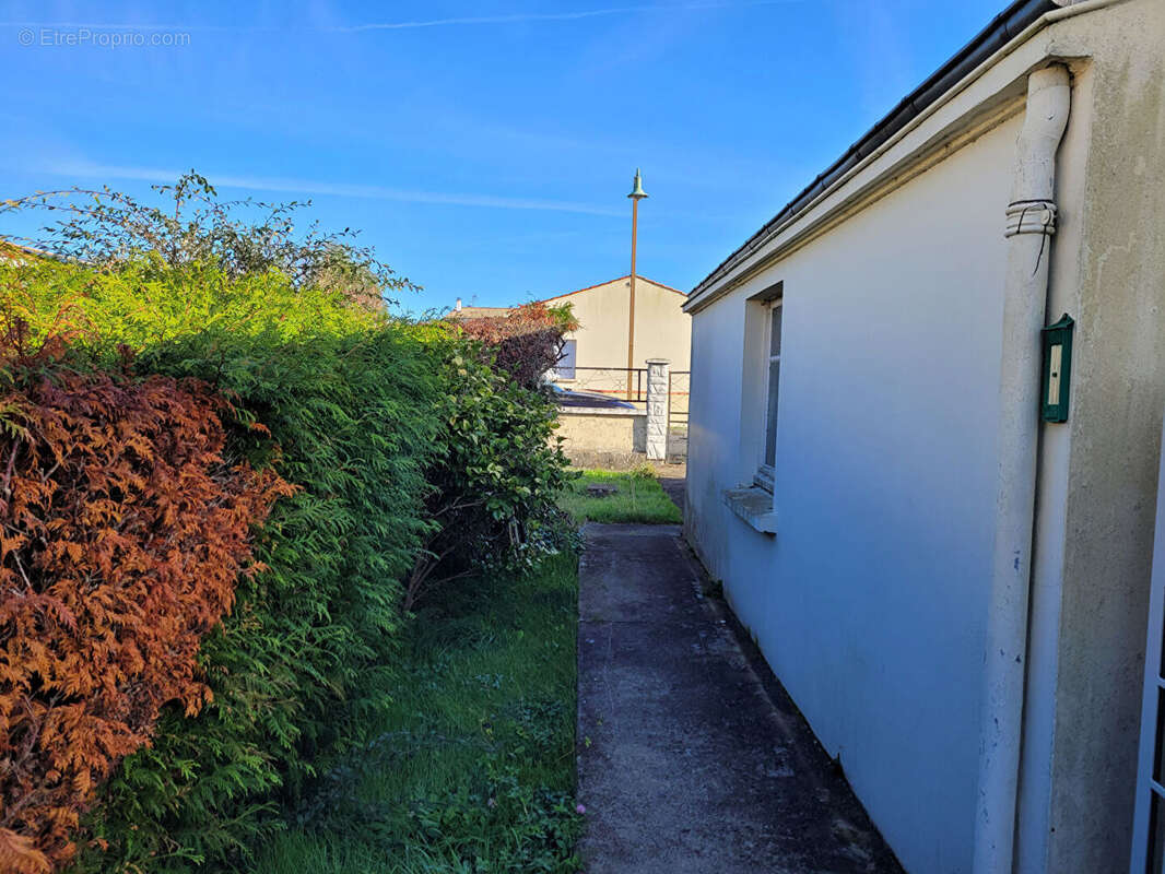 BREUIL MAGNE maison de 90 m2 de type 4 avec jardin de 600 m² - garage de 19 m² - Pompe à chaleur - photo 3