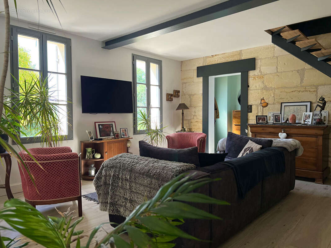 Maison à SAINT-EMILION