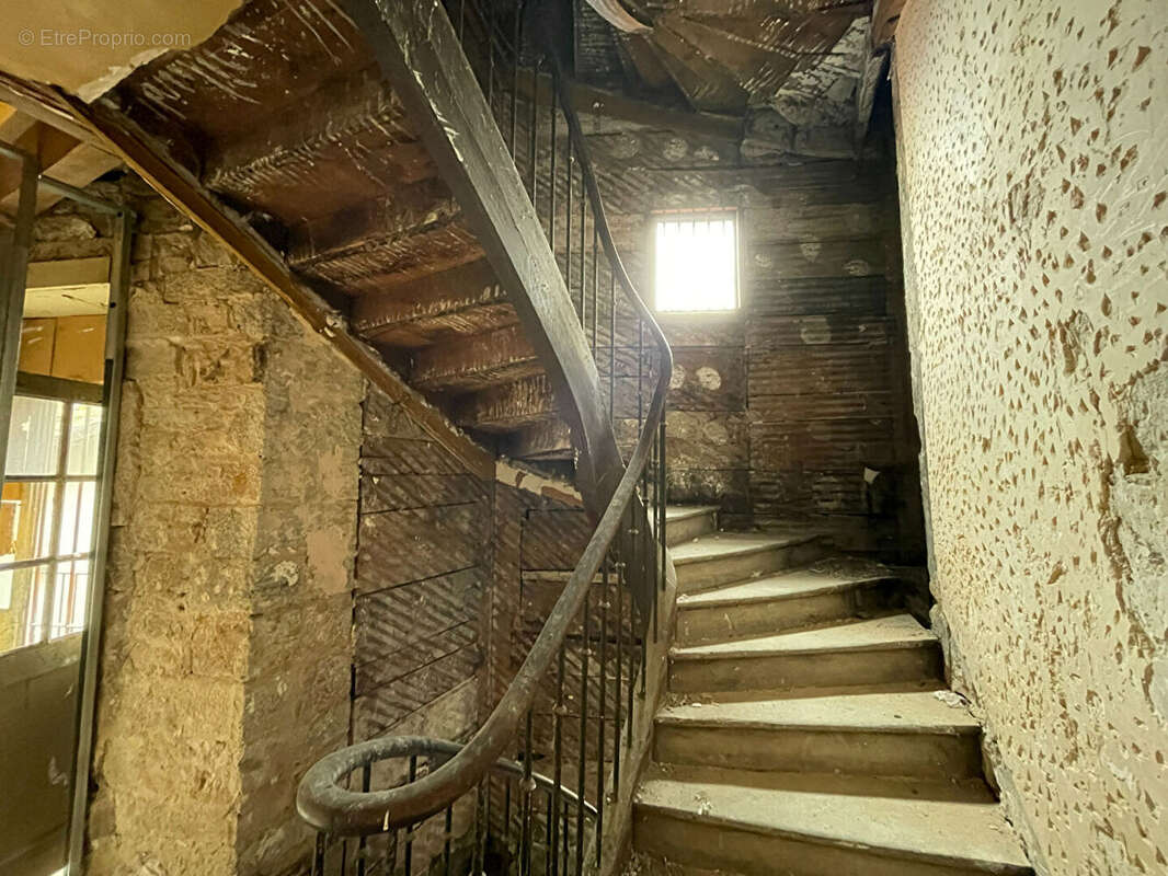 Appartement à LONS-LE-SAUNIER