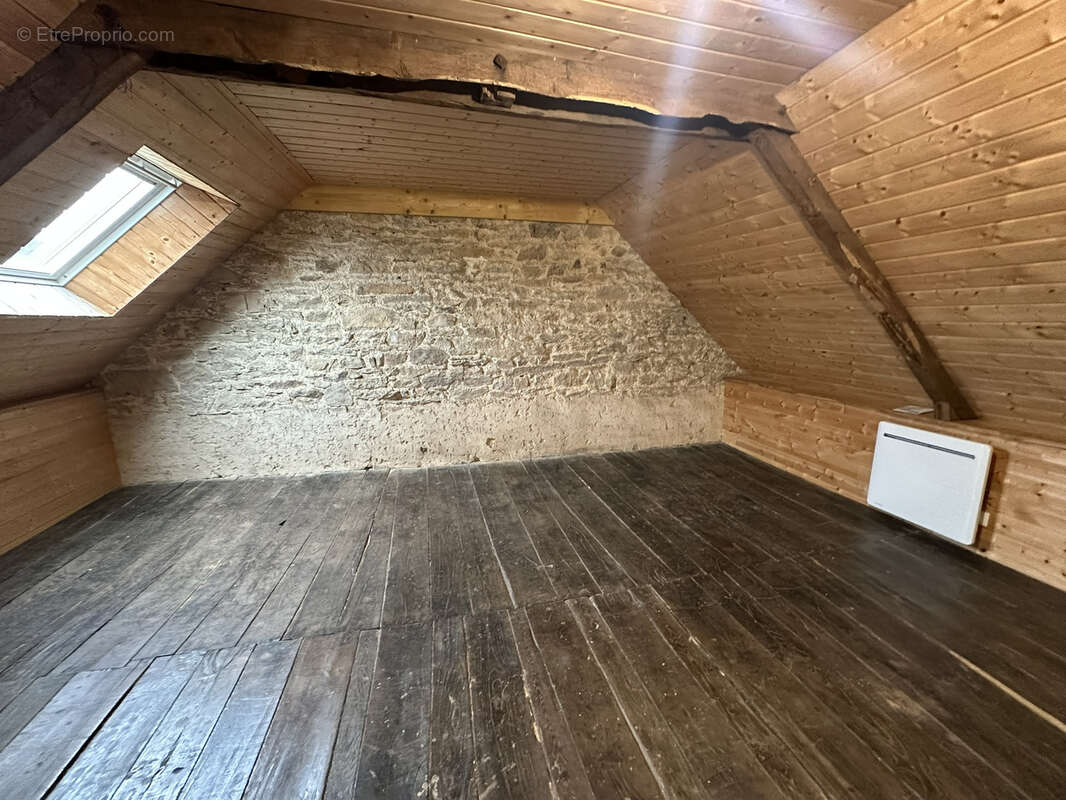 Maison à LA CHAPELLE-NEUVE