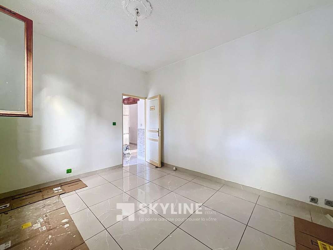 Maison à MARSEILLE-9E